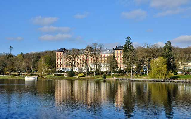 Le Lac de Bagnoles-de-l'Orne